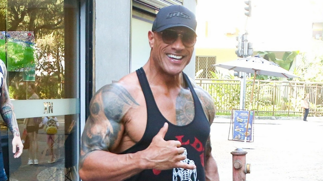 dwayne-johnson-gym-in-rio-1