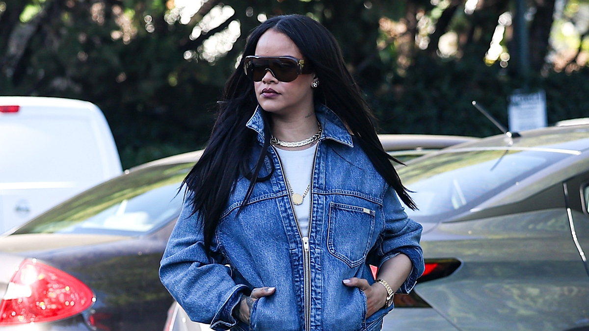 rihanna-spotted-in-la
